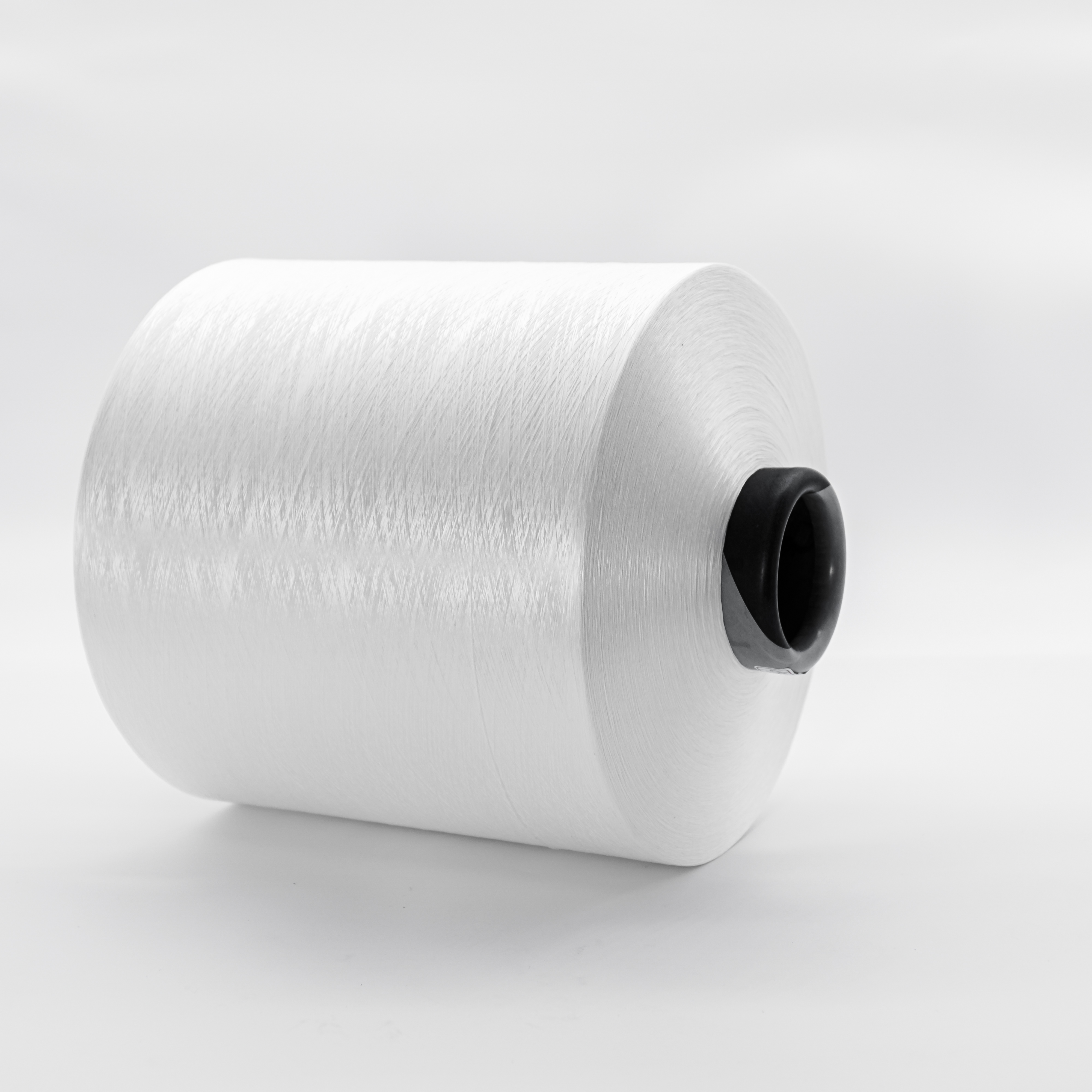 Polyester Naylon Karışımlı Mikrofiber İpliğin özellikleri ve avantajları